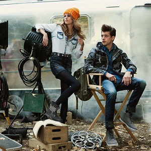 LICENCES_Shoes_Denim_Couple_01_7177_quer.indd