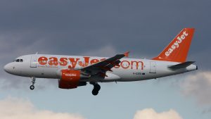 Airbus_A319-111_-_EasyJet_Airline_-_G-EZED_-_LEMD_-_20050305163322b Cybersecurity: gli hacker attaccano Airbus