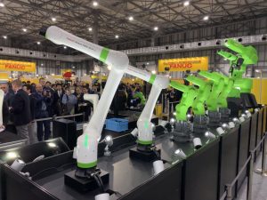 CRX-10iA_launch_IREX_robot_line-up