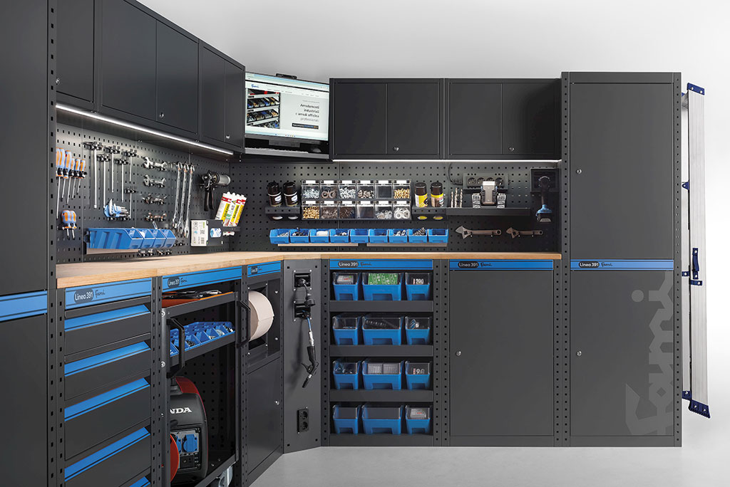 Officina 4.0: come la progettazione della postazione di lavoro incide su sicurezza e produttività arredo-garage-officina